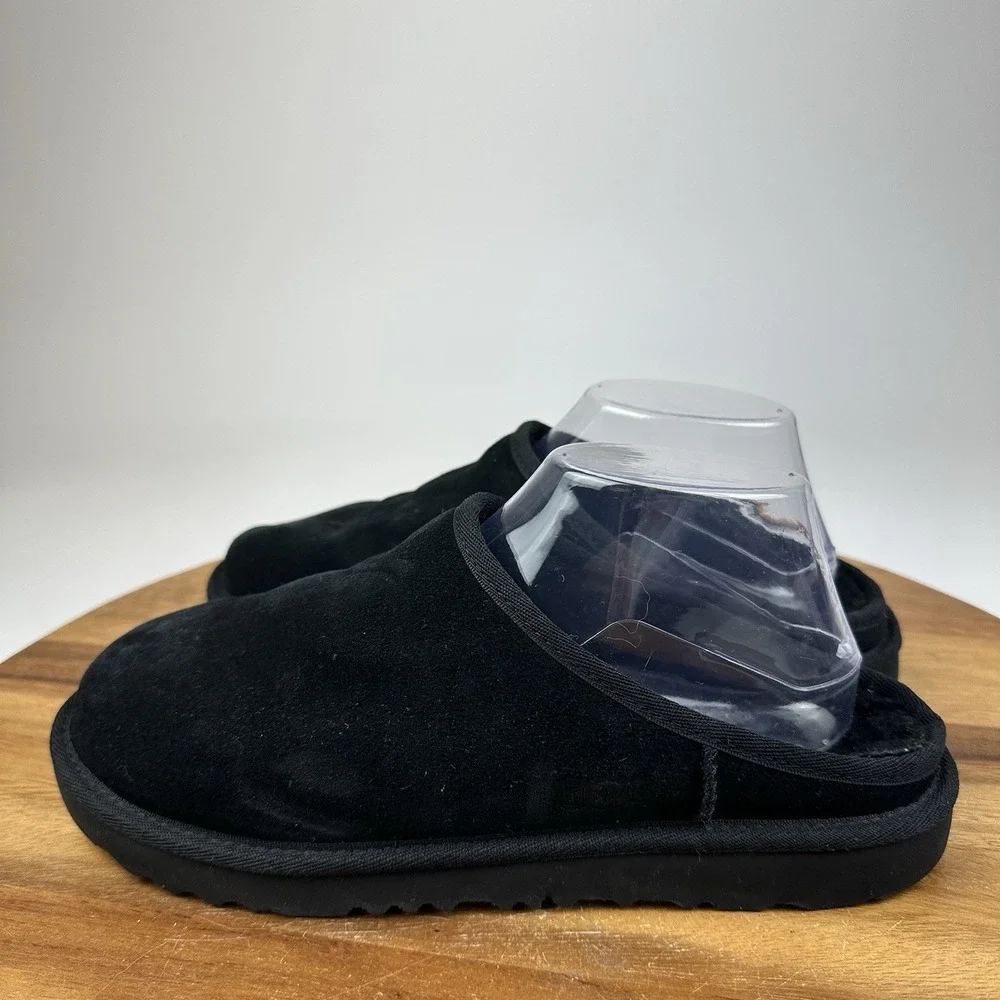 Big Kids Boys UGG Classic Slip On Black Suede Comfort Slippers Shoes Size 6 Y